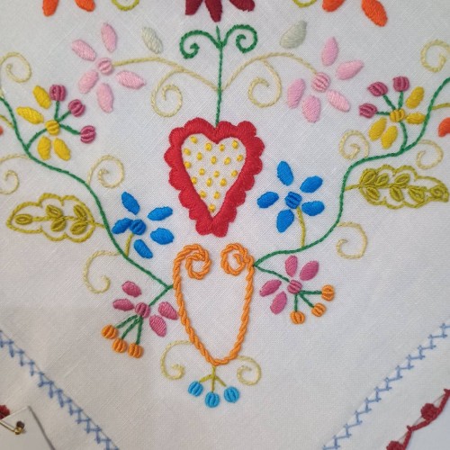Lenço Amor e o cravo 